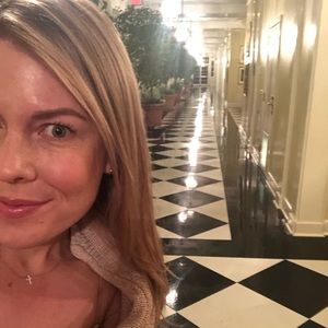 Meet your Posher, Julie